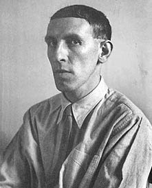 August Sander's photo of artist Heinrich Hoerle
